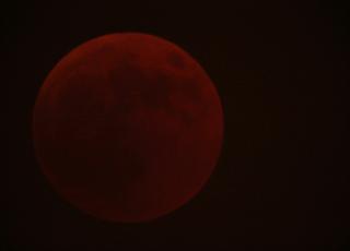 Eclipsi de lluna 1