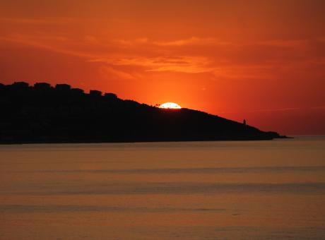 Sol eixint per la Torre Bellver