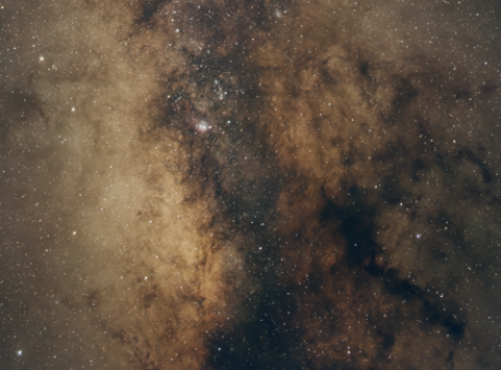 Una Via Làctia amb una càmera Canon 6D sense telescopi o sense montura robotitzada ni tracker